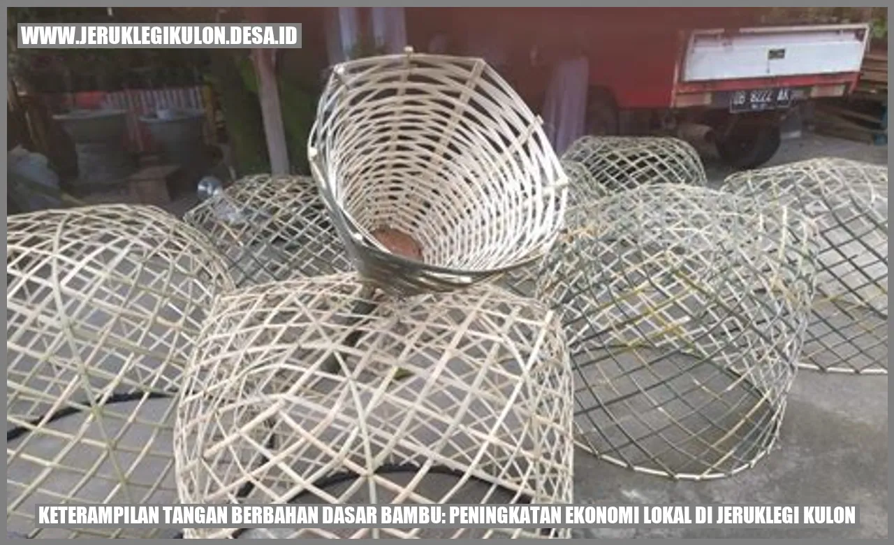 Keterampilan Tangan Berbahan Dasar Bambu: Peningkatan Ekonomi Lokal di Jeruklegi Kulon