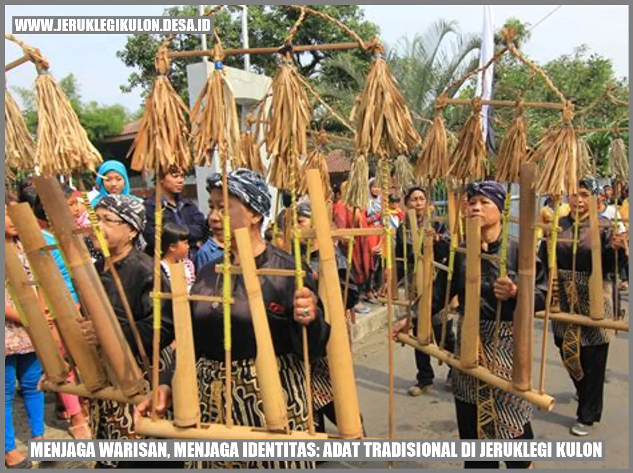 Adat Tradisional di Jeruklegi Kulon